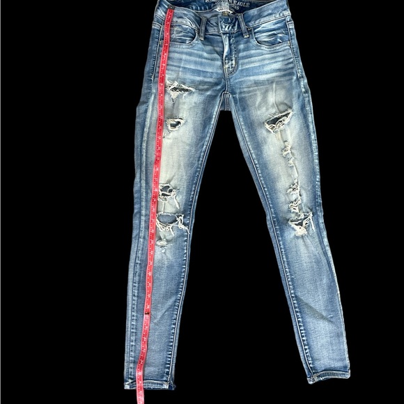 American Eagle Outfitters super stretch sz 0 light wash ripped soft jeans - Picture 4 of 6